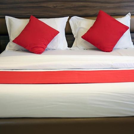 Hotel Mahak Baran 외부 사진