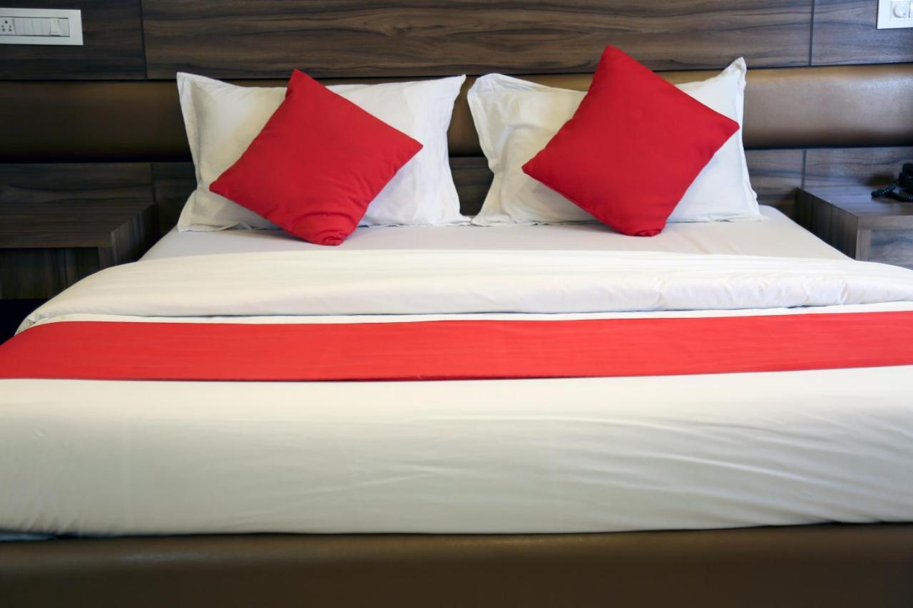 Hotel Mahak Baran 외부 사진